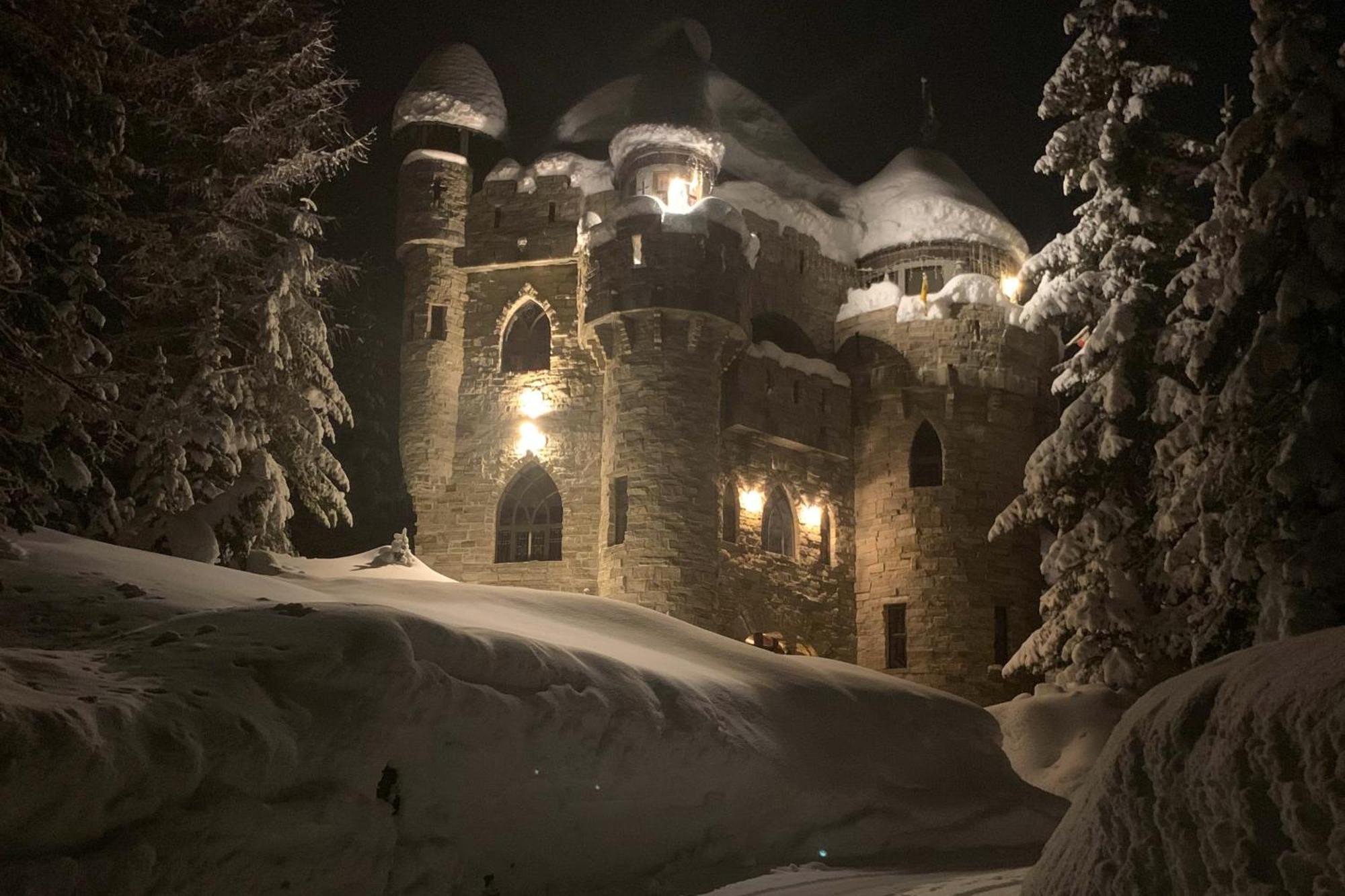 Schweitzer Castle Villa Sandpoint Exterior foto