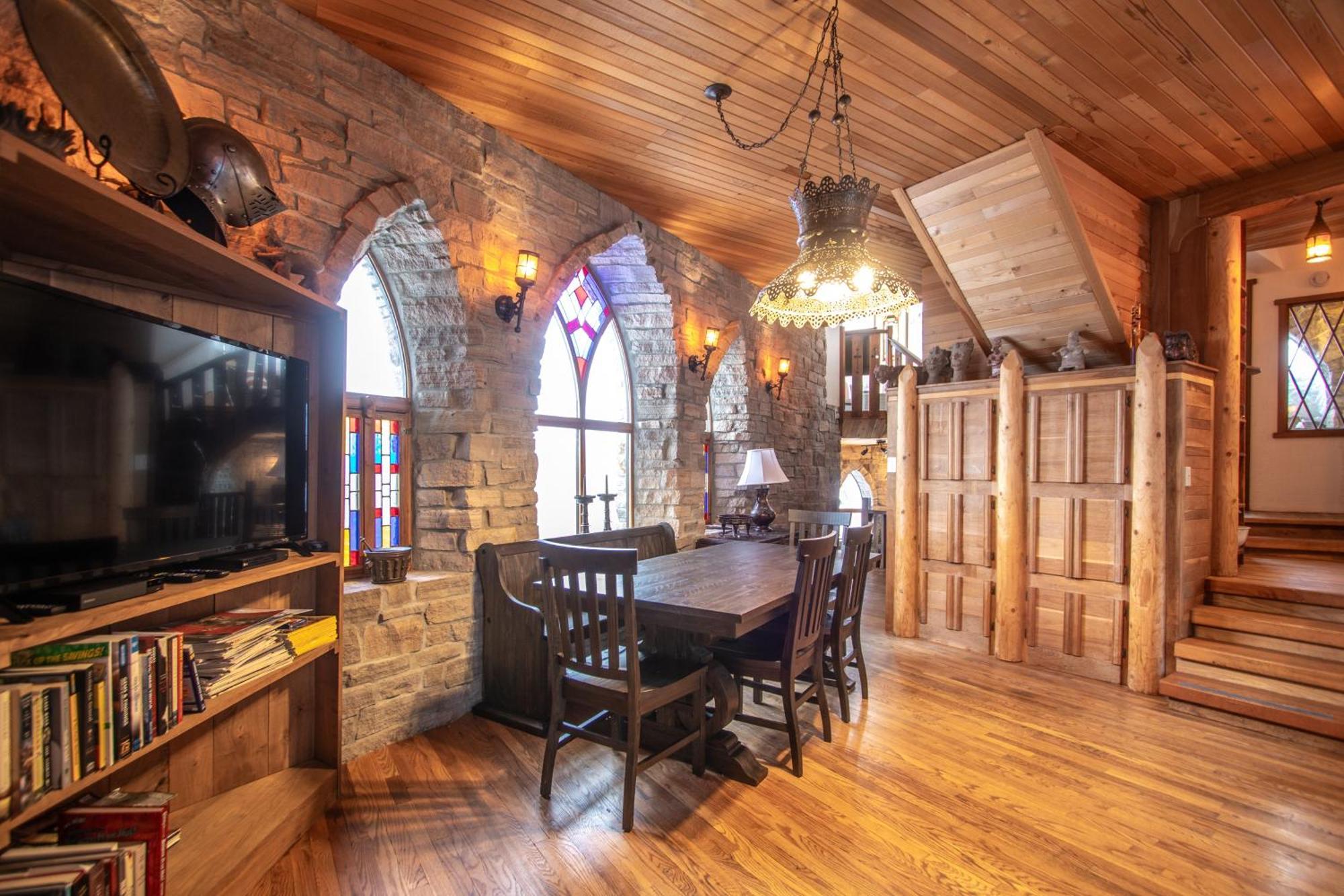 Schweitzer Castle Villa Sandpoint Exterior foto