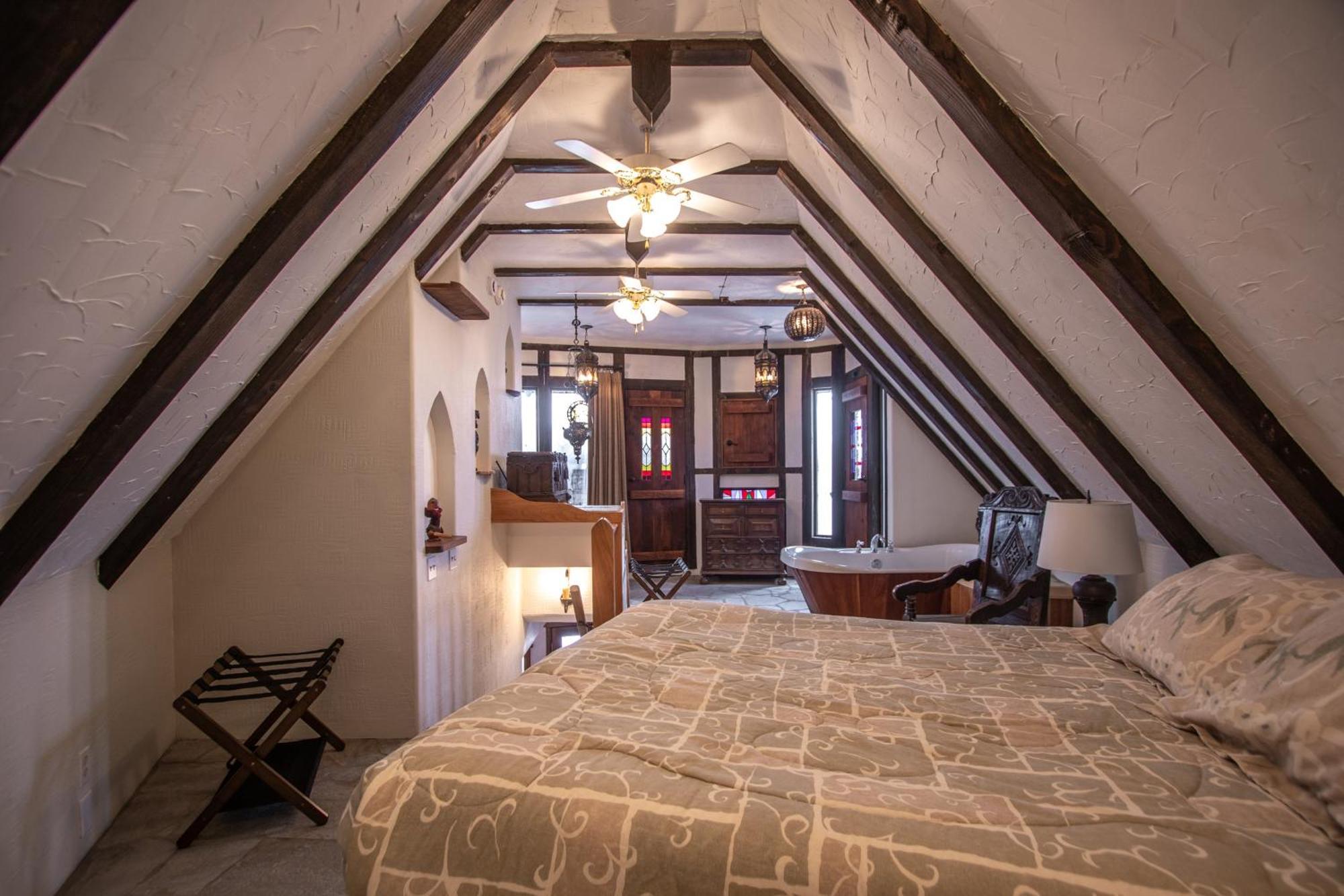 Schweitzer Castle Villa Sandpoint Exterior foto
