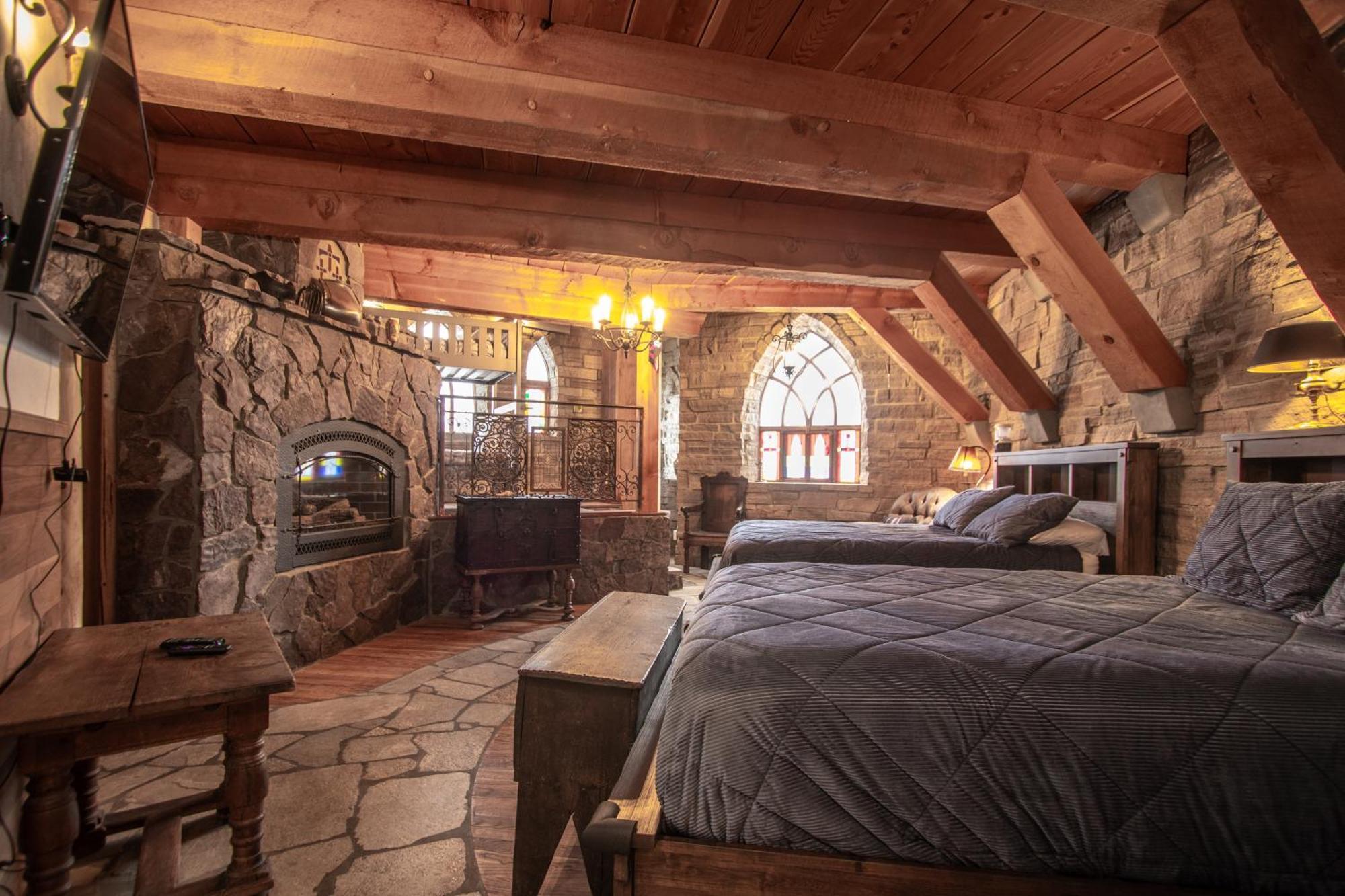 Schweitzer Castle Villa Sandpoint Exterior foto